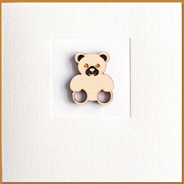 Kinderkaart met lief klein beertje hout