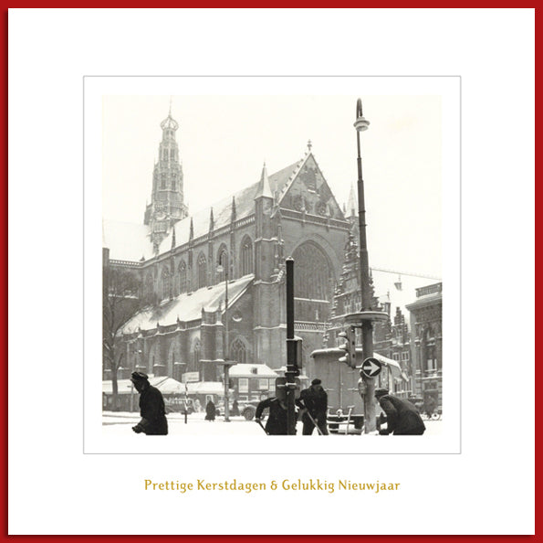 Kerstkaart van Haarlem met oude foto van benseeuwde Grote Markt en Grote of St. Bavokerk.