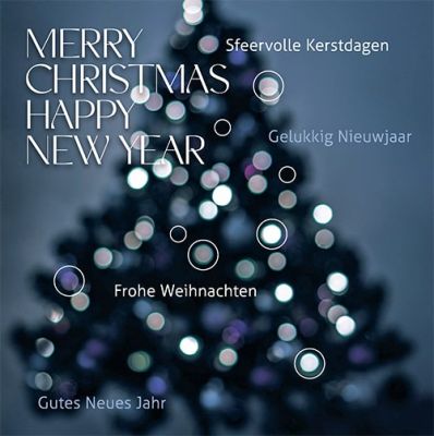 kerstkaart sfeervolle kerstboom met schitterende lichtjes